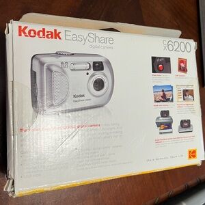 Kodak EasyShare CX6200 Digital Camera - Gray